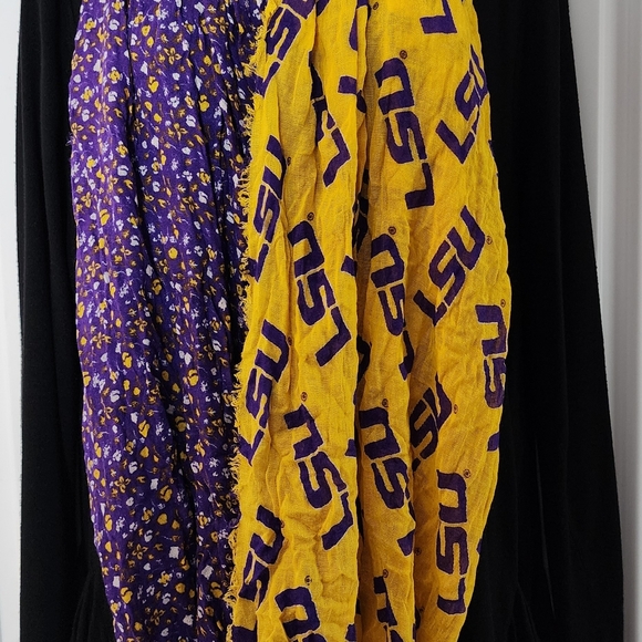LSU Tigers Infinity Scarf - Picture 4 of 5